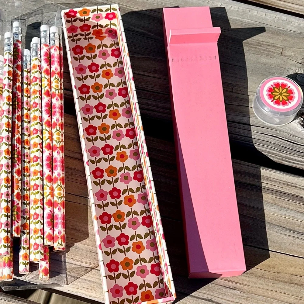 - Vera Bradley Pencil Box Folkloric Print Gift Set! NEW!